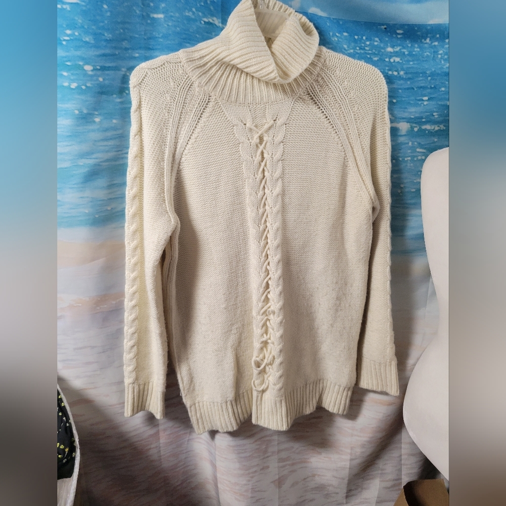 Black Tape Ladies Cream Cable Knit Turtleneck Sweater Size Large